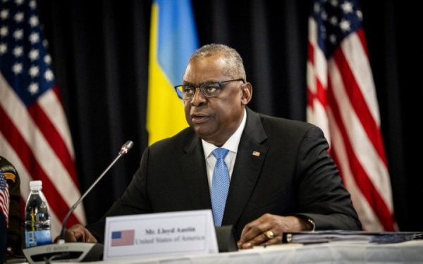 Міністр оборони США особисто візьме участь у наступному засіданні групи "Рамштайн"
Міністр оборони США особисто візьме участь у наступному засіданні групи "Рамштайн"