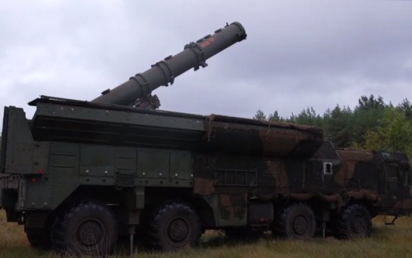 Росіяни вдарили ракетою "Іскандер" по Одеському району
Росіяни вдарили ракетою "Іскандер" по Одеському району