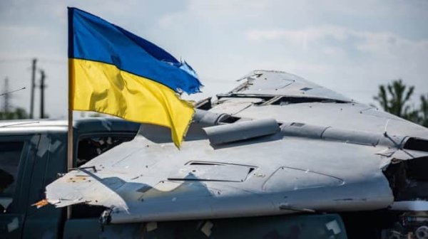 В юго-восточных регионах ПВО сбила семь "Шахедов": обломки повредили элеватор В юго-восточных регионах ПВО сбила семь "Шахедов": обломки повредили элеватор