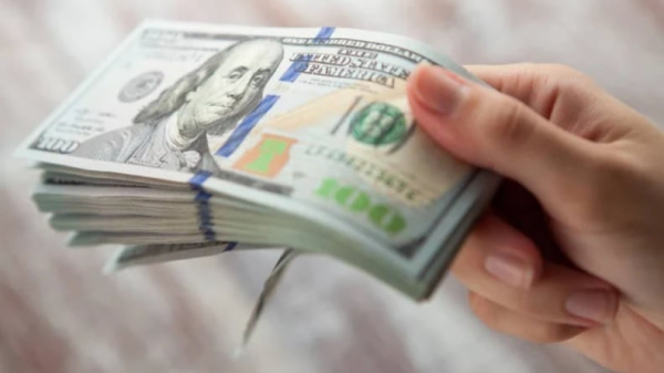 Главное за неделю: Отсрочка выплат по госдолгу, ВВП Украины и продажа двух госбанков
