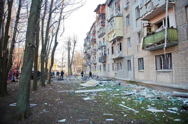 Дешеві та небезпечні. Що це за бомби УМПБ, якими Росія вдарила по Харкову
Дешеві та небезпечні. Що це за бомби УМПБ, якими Росія вдарила по Харкову