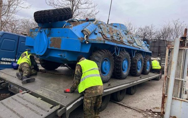 Болгарія розпочала відправку обіцяних БТРів до України
Болгарія розпочала відправку обіцяних БТРів до України