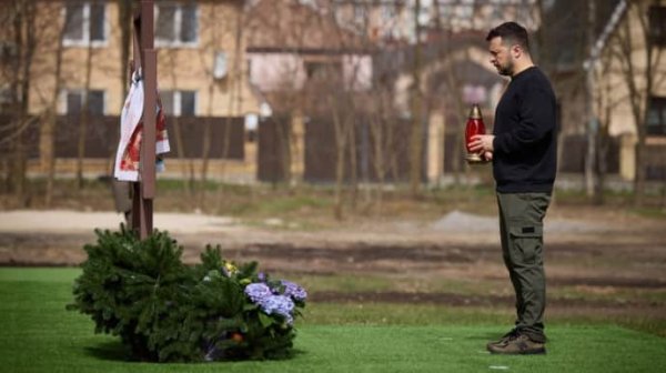 Зеленский в Буче: Чтобы начинать такие агрессии, Россия сделала ненависть своей идеологией Зеленский в Буче: Чтобы начинать такие агрессии, Россия сделала ненависть своей идеологией