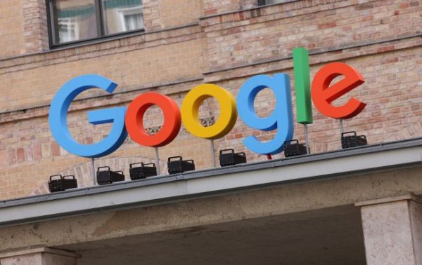 Боротьба з фейками. Google заборонила боту з ШІ Gemini говорити про вибори в США
Боротьба з фейками. Google заборонила боту з ШІ Gemini говорити про вибори в США