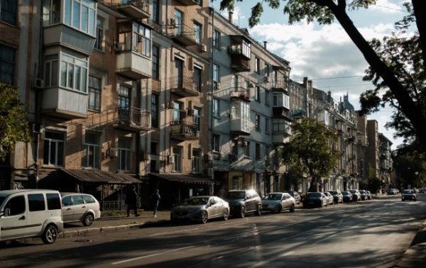 Як зекономити при покупці квартири в Києві та де перевірити житло: поради
Як зекономити при покупці квартири в Києві та де перевірити житло: поради