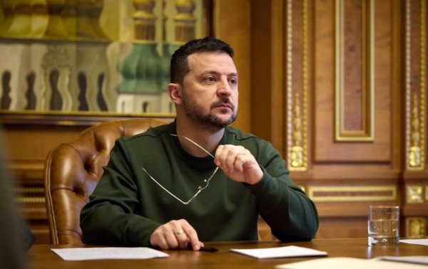 Зеленський звільнив Сергія Шефіра з посади першого помічника президента
Зеленський звільнив Сергія Шефіра з посади першого помічника президента