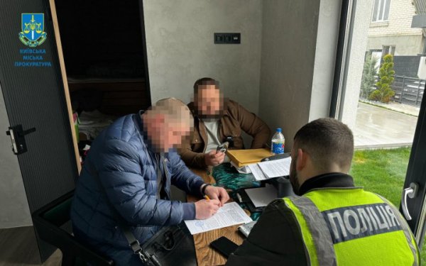 На Одещині голова ВЛК отримав підозру у продажі довідок про “непридатність”
На Одещині голова ВЛК отримав підозру у продажі довідок про “непридатність”