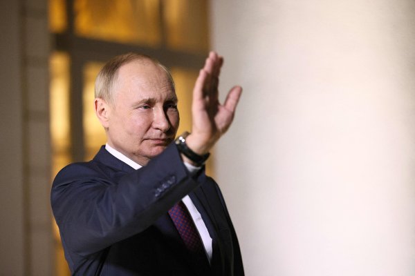 Путін "виграв". Що чекає на РФ після виборів та до чого готуватися Україні
Путін "виграв". Що чекає на РФ після виборів та до чого готуватися Україні