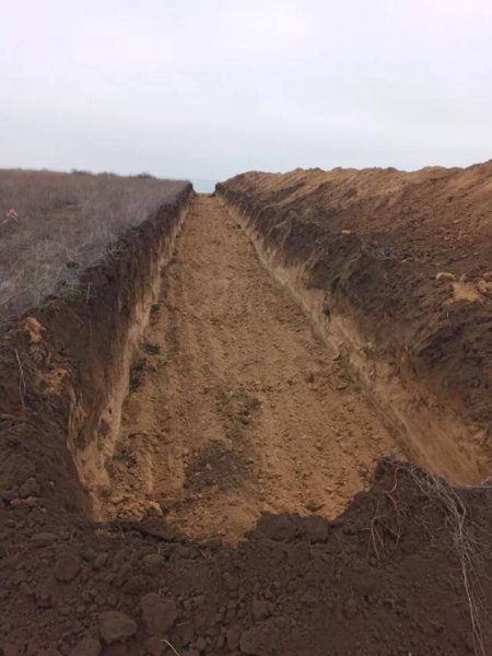 На Одещині активно будують оборонні споруди, загороджувальні рубежі та протитанкові рви, − Кіпер
На Одещині активно будують оборонні споруди, загороджувальні рубежі та протитанкові рви, − Кіпер