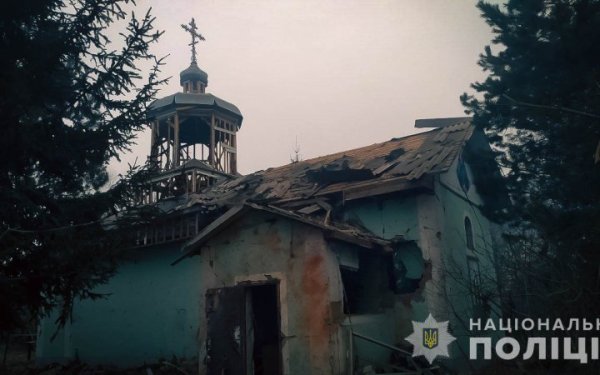 Росіяни продовжують терор Сумщини
Росіяни продовжують терор Сумщини