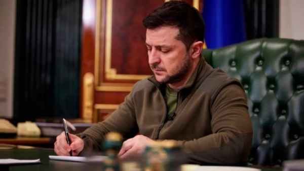 Главное за неделю: Отсрочка выплат по госдолгу, ВВП Украины и продажа двух госбанков
