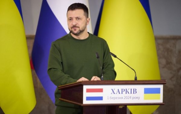 Зеленський: Харків ще не настільки захищений, щоб я міг радити людям повертатися
Зеленський: Харків ще не настільки захищений, щоб я міг радити людям повертатися