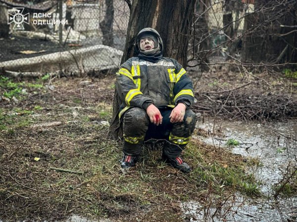 Унаслідок атаки на Одесу загинули 16 людей, 73 поранені (оновлено)
Унаслідок атаки на Одесу загинули 16 людей, 73 поранені (оновлено)