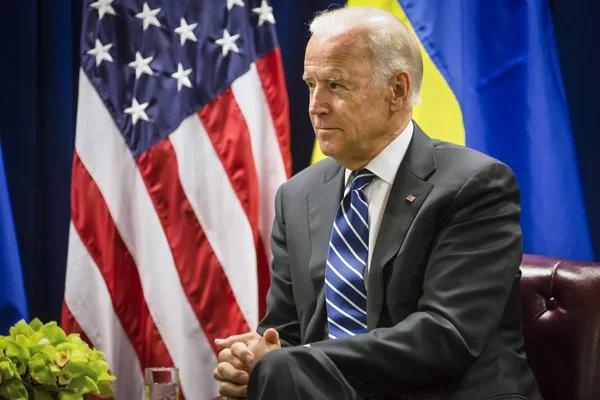 США продлили санкции против россии еще на год
США продлили санкции против россии еще на год