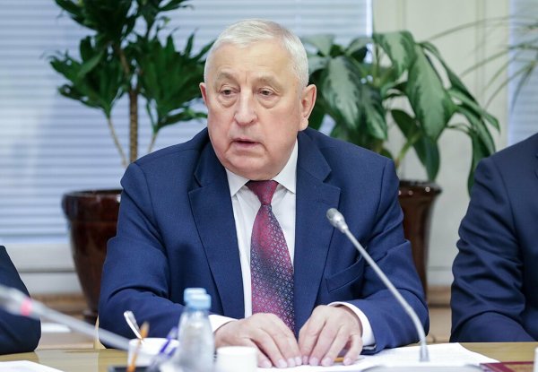 Вибори без вибору. Як Путін влаштував собі новий термін та на що чекати після його "перемоги"
Вибори без вибору. Як Путін влаштував собі новий термін та на що чекати після його "перемоги"