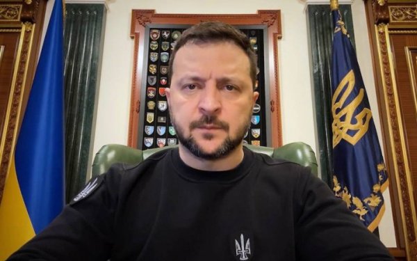 Зараз надзвичайно важливо звертати увагу на тих, хто потребує підтримки, - Зеленський
Зараз надзвичайно важливо звертати увагу на тих, хто потребує підтримки, - Зеленський