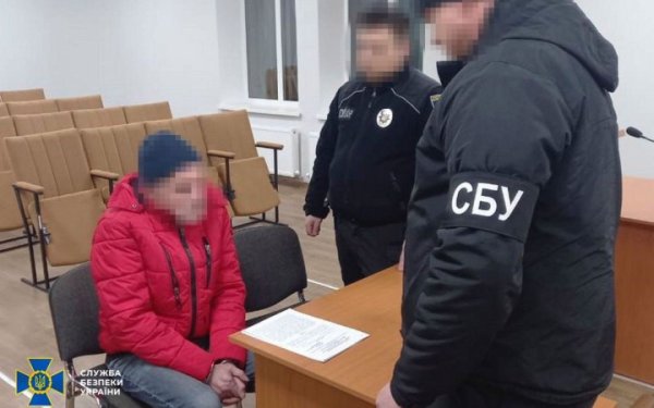 Мешканець Харківщини передавав ворогу інформацію про позиції ЗСУ, а під час окупації чергував на блокпостах, – СБУ
Мешканець Харківщини передавав ворогу інформацію про позиції ЗСУ, а під час окупації чергував на блокпостах, – СБУ