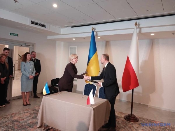 Польська будівельна компанія відреставрує пункт пропуску «Шегині-Медика» Польська будівельна компанія відреставрує пункт пропуску «Шегині-Медика»