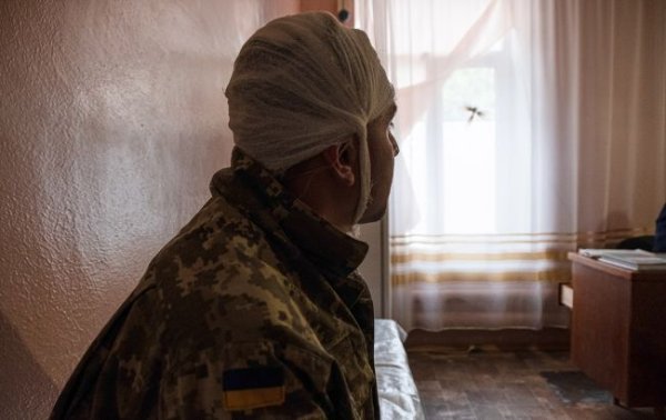 Українські воїни можуть звернутися по допомогу через "Єдину ветеранську лінію"
Українські воїни можуть звернутися по допомогу через "Єдину ветеранську лінію"