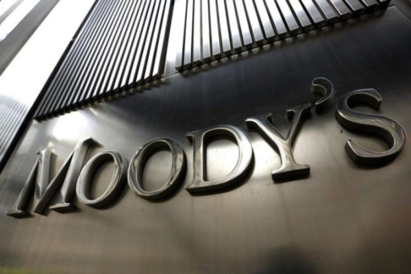 Moody's улучшило прогноз для рейтингов крупнейших украинских банков
Moody's улучшило прогноз для рейтингов крупнейших украинских банков