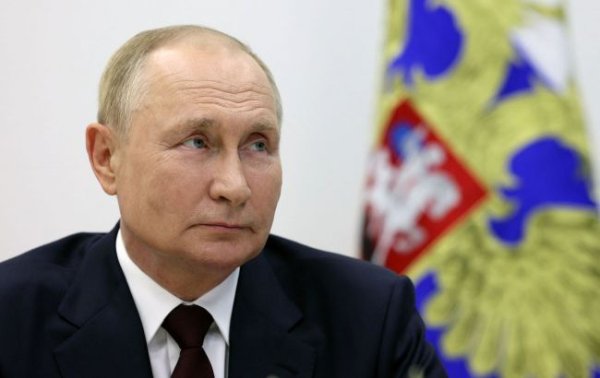 Вибори без вибору. Як Путін влаштував собі новий термін та на що чекати після його "перемоги"
Вибори без вибору. Як Путін влаштував собі новий термін та на що чекати після його "перемоги"