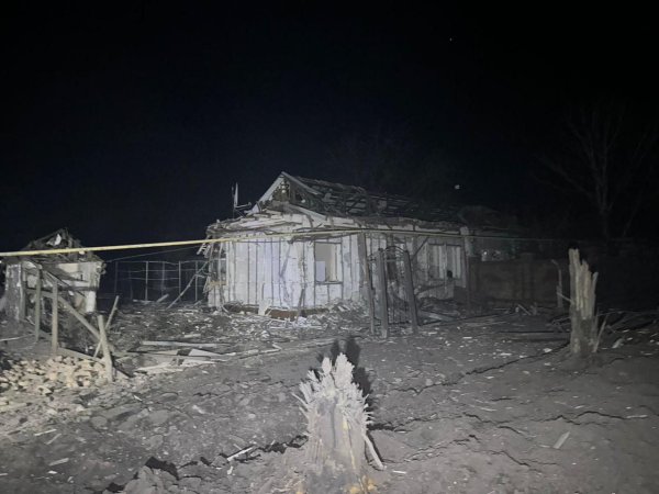 Окупанти вночі вдарили трьома ракетами С-300 по Мирнограду, поранено дитину
                                