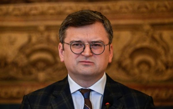 У Bloomberg дізнались подробиці візиту Кулеби до Індії
У Bloomberg дізнались подробиці візиту Кулеби до Індії