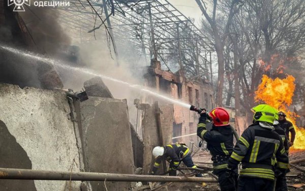 Внаслідок обстрілу Одеси 15 березня загинули ексзаступник міського голови і командир батальйону "Цунамі"
Внаслідок обстрілу Одеси 15 березня загинули ексзаступник міського голови і командир батальйону "Цунамі"