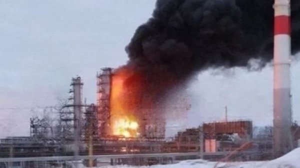Украина вывела из строя не менее 10% нефтеперерабатывающих мощностей РФ – разведка Британии Украина вывела из строя не менее 10% нефтеперерабатывающих мощностей РФ – разведка Британии
