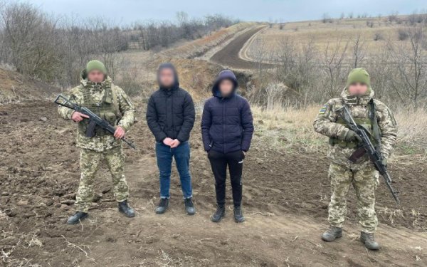 На Одещині двоє ухилянтів застрягли у протитранспортному рові
На Одещині двоє ухилянтів застрягли у протитранспортному рові