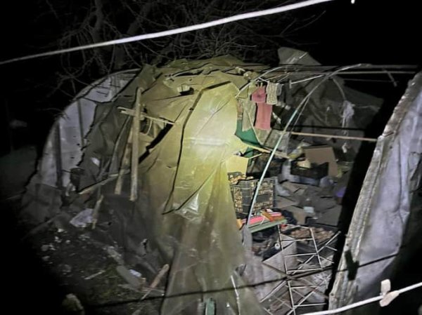 Обломки "Шахеда" упали на многоэтажку в Кривом Роге, вспыхнул пожар &minus; ОВА