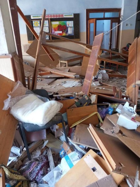 Російський дрон скинув вибухівку на пункт незламності на Зерсонщині, відомо про постраждалих (оновлено)
Російський дрон скинув вибухівку на пункт незламності на Зерсонщині, відомо про постраждалих (оновлено)