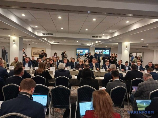 Польська будівельна компанія відреставрує пункт пропуску «Шегині-Медика» Польська будівельна компанія відреставрує пункт пропуску «Шегині-Медика»