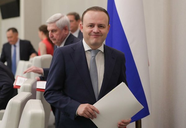 Вибори без вибору. Як Путін влаштував собі новий термін та на що чекати після його "перемоги"
Вибори без вибору. Як Путін влаштував собі новий термін та на що чекати після його "перемоги"