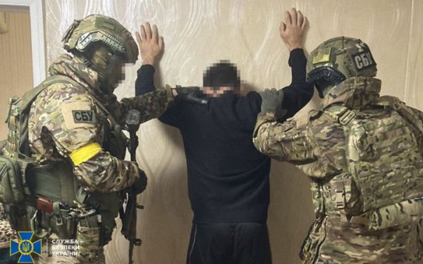 На 15 років сяде зрадник, який наводив удари по Дніпропетровській області
На 15 років сяде зрадник, який наводив удари по Дніпропетровській області
