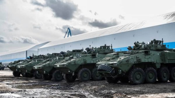 Канада отправила Латвии 150 единиц военной техники Канада отправила Латвии 150 единиц военной техники