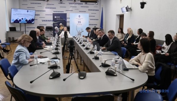 Банківській системі довіряють близько 64% українців Банківській системі довіряють близько 64% українців