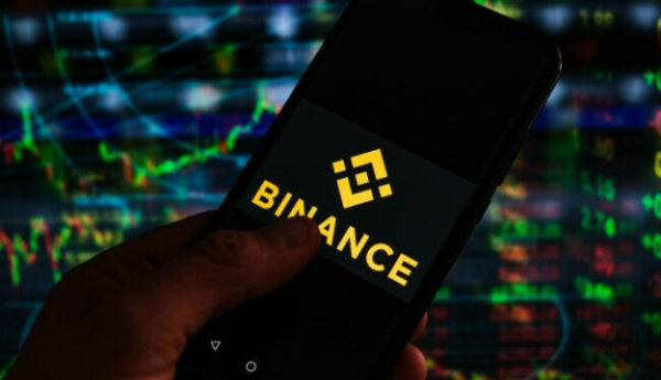 В Нигерии арестовали регионального руководителя Binance, но он скрылся из-под стражи
В Нигерии арестовали регионального руководителя Binance, но он скрылся из-под стражи