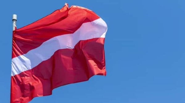 Латвия может депортировать сотни россиян Латвия может депортировать сотни россиян