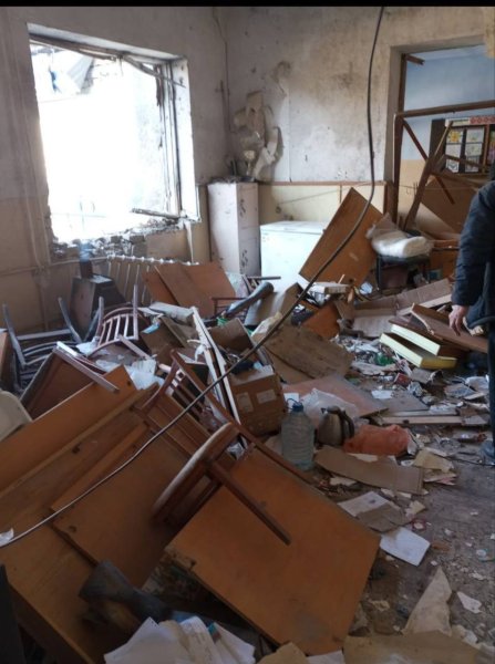 Російський дрон скинув вибухівку на пункт незламності на Зерсонщині, відомо про постраждалих (оновлено)
Російський дрон скинув вибухівку на пункт незламності на Зерсонщині, відомо про постраждалих (оновлено)