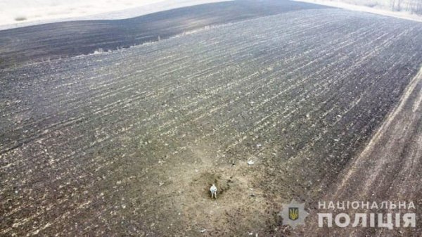 Опасный "урожай": в Винницкой области полиция показала вражеский БпЛА в недетонированном состоянии Опасный "урожай": в Винницкой области полиция показала вражеский БпЛА в недетонированном состоянии