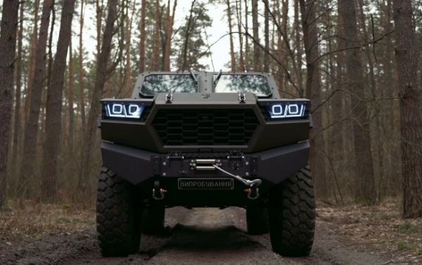 В Україні презентували бронемашину Inguar-3: відео випробувань
В Україні презентували бронемашину Inguar-3: відео випробувань