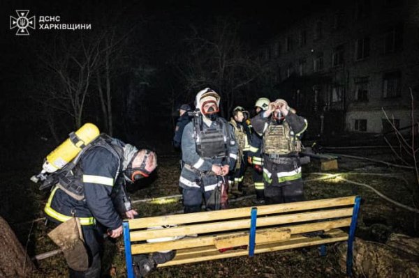 Харьков: россияне повторно ударили во время тушения пожара, пострадали спасатели Харьков: россияне повторно ударили во время тушения пожара, пострадали спасатели
