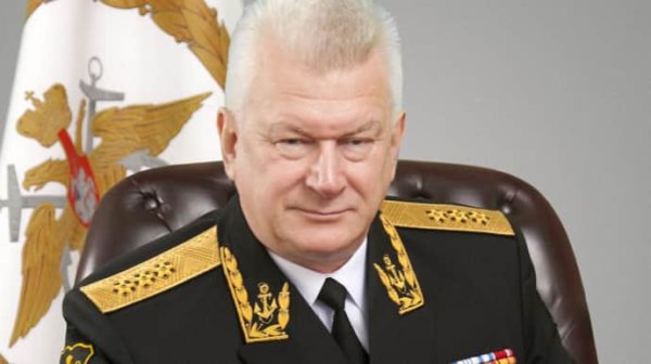 РосСМИ пишут, что главнокомандующего ВМС РФ отправили в отставку РосСМИ пишут, что главнокомандующего ВМС РФ отправили в отставку