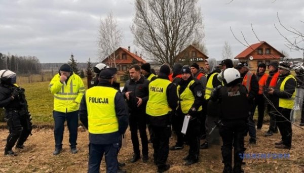 Конфлікт на кордоні з Польщею у ПП «Корчова» вдалося залагодити - генконсул України Конфлікт на кордоні з Польщею у ПП «Корчова» вдалося залагодити - генконсул України