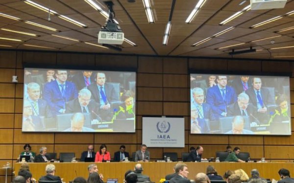 МАГАТЕ вимагає терміново повернути ЗАЕС під контроль України
МАГАТЕ вимагає терміново повернути ЗАЕС під контроль України