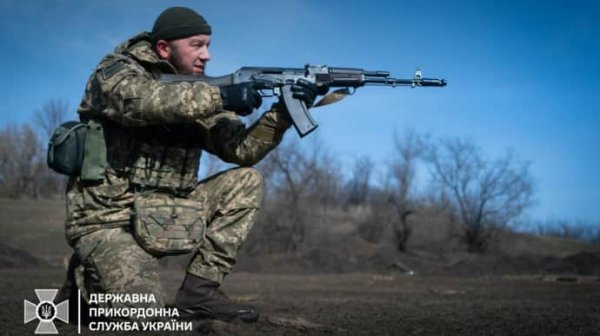 Зеленский анонсировал увеличение численности пограничных войск Зеленский анонсировал увеличение численности пограничных войск
