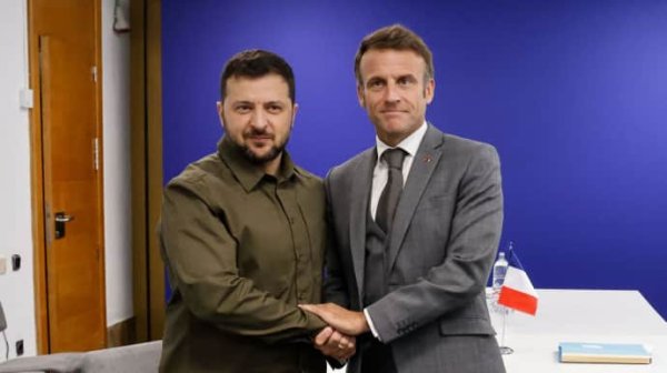 Зеленский поговорил с Макроном: Вспомнили будущую встречу Зеленский поговорил с Макроном: Вспомнили будущую встречу