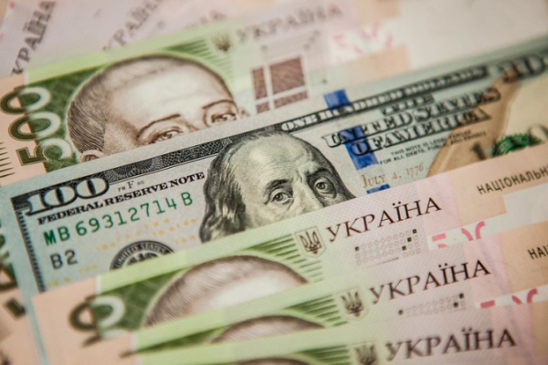 Официальный курс НБУ: Гривна укрепилась на 18 копеек
Официальный курс НБУ: Гривна укрепилась на 18 копеек