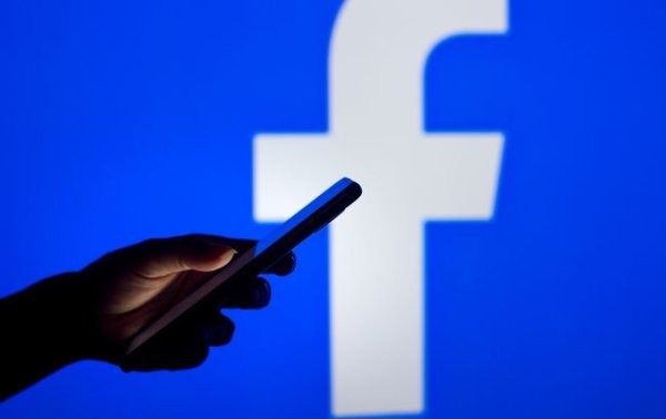 У Facebook та Instagram стався масштабний збій
У Facebook та Instagram стався масштабний збій